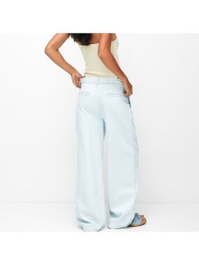 Pull&Bear Size 2 Light Blue Wide-Leg Pleated Jeans Oversized Fit